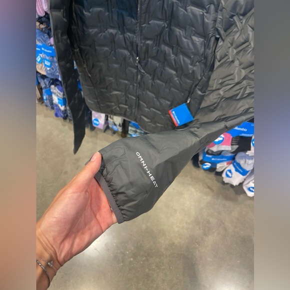 Brand new！Columbia mens down Jacket/coat，light weight，warm and comfortable♥️ - Picture 7 of 9